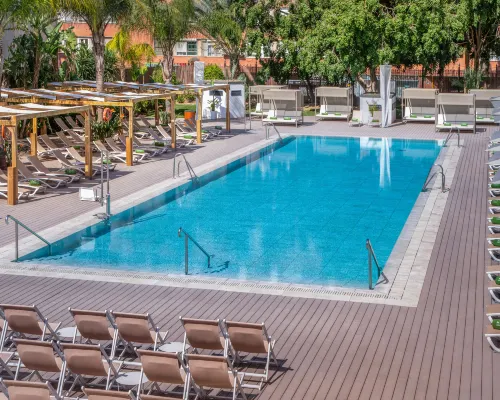 メリア レブレロス セビリアのホテル