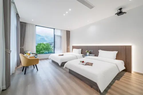 Tonglu Yueting Lanshan Homestay (OMG Heartbeat Paradise Store)