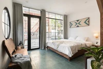 UNIQUE Ancient Town near Beer Street Отели в г. Ханой