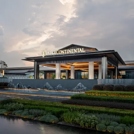 InterContinental Hotels XIANGYANG by IHG