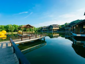 SHIJIYUAN Hot Spring Holiday Hotel