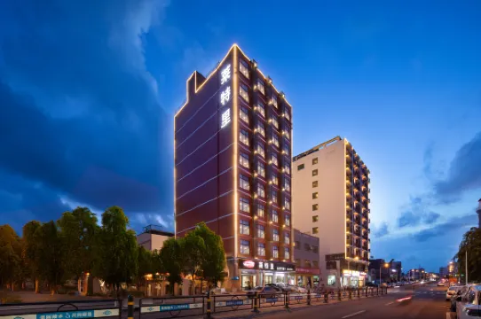 Lettry Holiday Hotel