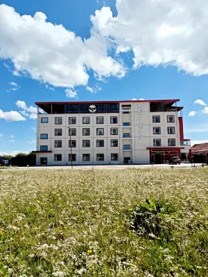 Glorious Peace Hotel Hôtels à : Zoigê