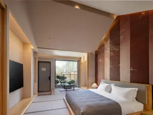 Floral Lux Hotel · Jian Shan Jie Lu Tang Feng Hotel