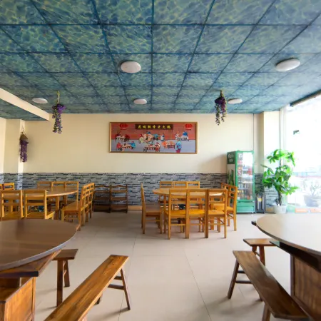 Xinshichuang Chain Hotel Panzhihua Yanbian