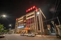San Chao Hot Spring Town Hotel (Chaozhou Hanjiang Xixi Bidao Tiantouhe Park Branch) - Hot Springs
