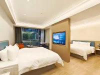 Yizhi Mercure (Canton Tower Metro Station Pazhou Exhibition Store) Hotels near Lansheng Park