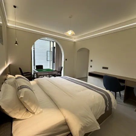 Pingzhen Homestay Hotel