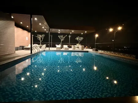 Paragon Noi Bai Hotel & Pool Отели рядом с Аэропорт НойБай