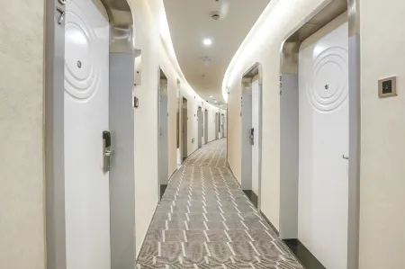 Zsmart Hotel (Shanghai Wujiaochang Fudan University)