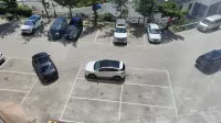 西江拾光小築·微閒居民宿（西門遊客服務中心店） - 停車場