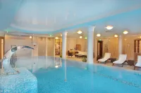 Retro Riverside Wellness Resort - Pools