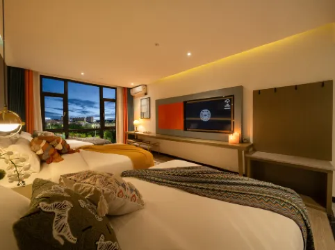 Qianxun Intelligent Hotel Haiyisu (Qibala International Resort)