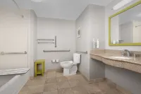 แฮมป์ตัน อินน์แอนด์สวีทส์ เดอร์แฮม/นอร์ท ไอ-85