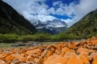 Lixian Bipeng Valley Yulan Huating Hotel - pemandangan pegunungan