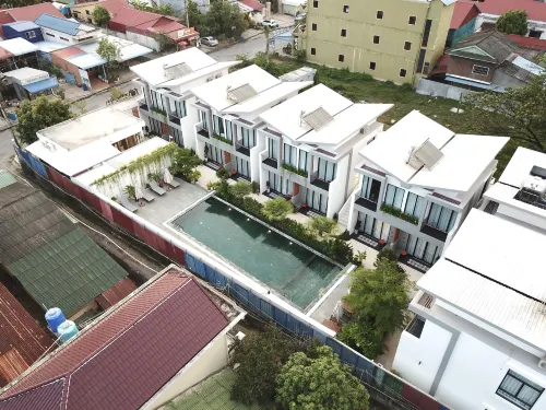 Emerald Residence - Kampot Hotels in Chum Kriel