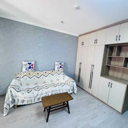 Mengli Homestay Hotel