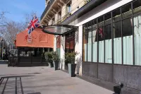 The Originals City, Hôtel Paix République, Paris Отели рядом с достопримечательностью «Площадь Республики»