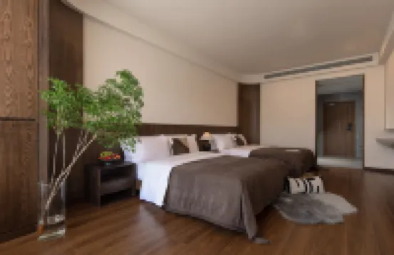 Zuoshan Hotel (Baisha Ancient Town)