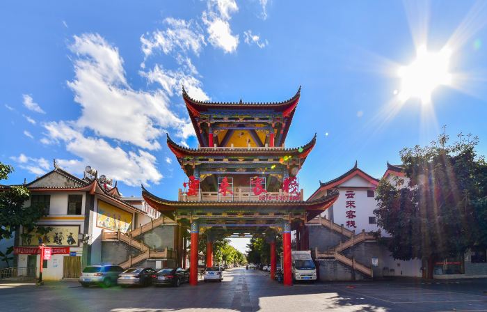 Luding Yunlai Inn