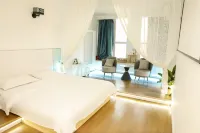 Qishe Light Luxury Hotel Hotels near Shandong Labour Vocational and Technology College (2nd Ring Road East)
