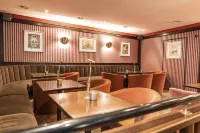 بلازا هوتل جيلسنكيرشن فنادق في جيلسنكيرشن