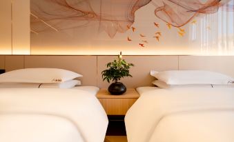 Qujing 1 +1 Express Hotel