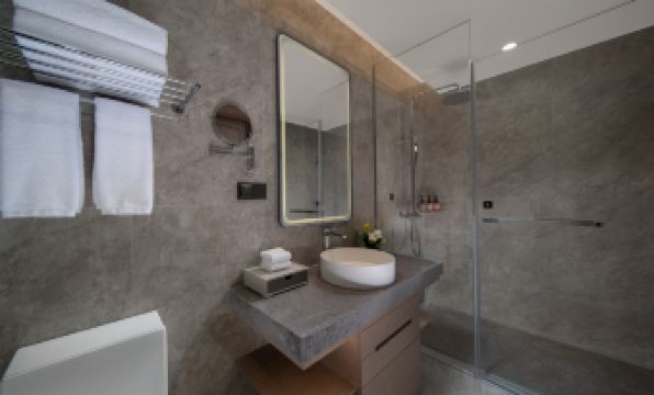 LANTIAN BRIGHT COLLECTION HOTEL HANGZHOU(JIANSHE 1ST ROAD SUBWAY STATION STORRE)