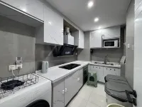 Vigorous Youth Nest Youth Hostel (Shenzhen World Window Branch)