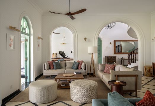 3. 칼쿠다 비치 하..