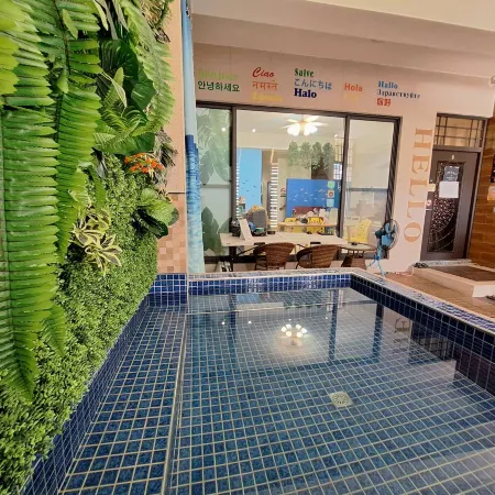 Have Fun Private Villa Hengchun with Indoor Pool
