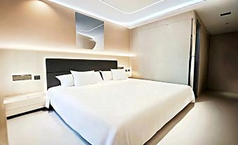 Haoyuan  Hotei