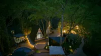 Hidden Creek Forest Inn - románticos