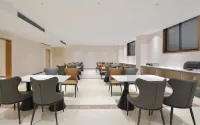 Elong Anyun Hotel (Fuyang Linquan County Government Service Center) Hotels in Linquan