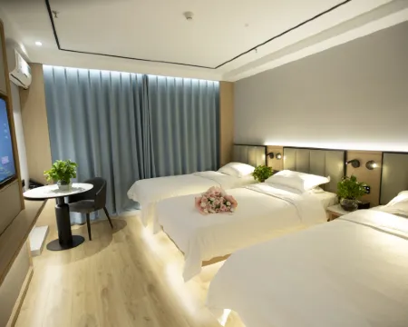GreenTree Inn Inner Mongolia Chifeng Linxi Ronglin Homeland Express Hotel Hotels in Linxi