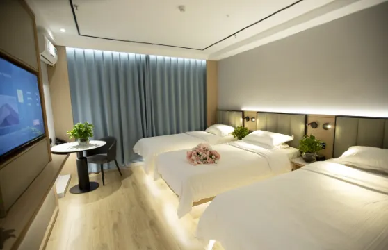 格林豪泰快捷酒店（林西融林家園店）