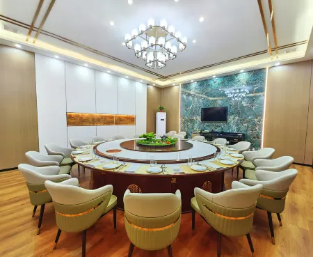 Qianyang Hotel Отели рядом с достопримечательностью «Qianyang Nanzhai Passenger Transport Terminal»