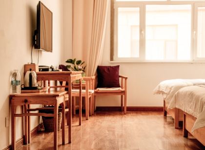 Caihong Tribe Hotel (Qicai Danxia Scenic Area)