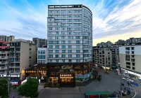 New Joy Hotel (Internatial Trade Spring Department Store Shopping)