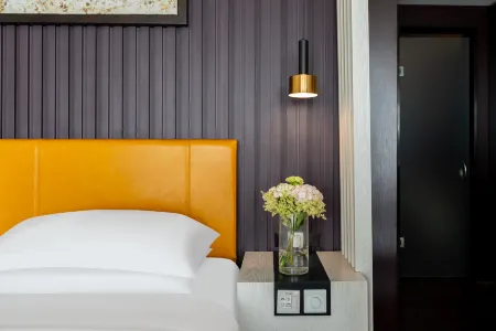 JingShangYuehua Hotel Отели рядом с достопримечательностью «Jinhua Polytechnic»