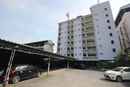 Sakun Place Отели рядом с достопримечательностью «Крокодиловая ферма Самутпракан»