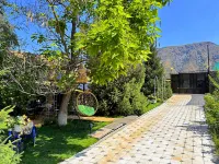 Sky Village Hotel di 