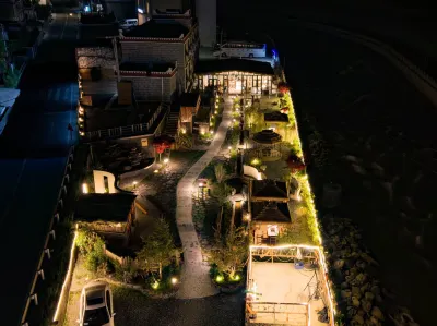 雲捲雲舒度假民宿 （四姑娘山雙橋溝景區店） 陰陽穀附近的飯店