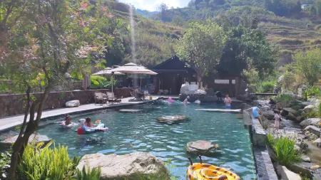 Yuan She Yan Zhi Hot Spring Hotel