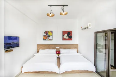 Xiongrizhan Homestay Hotels in Dongping Pearl Bay