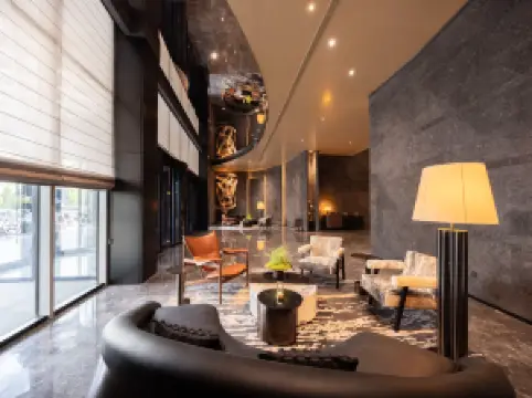 โรงแรมยุนยีจือจ้าย