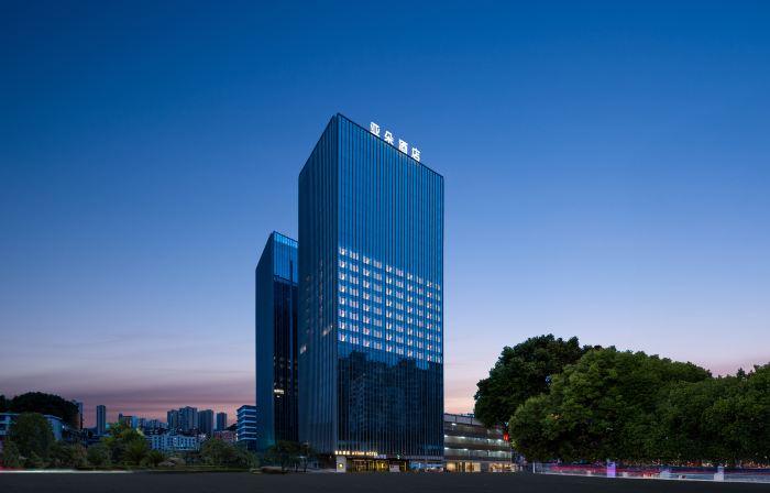 Liupanshui Railway Station Renmin Road Atour Hotel