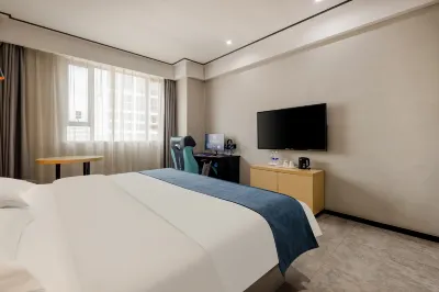 Lingjie E-Sports Hotel (Nanning Anji Bus Station Subway Station)