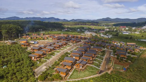 The Tropicana B'La Village Hôtels à : Bảo Lâm District