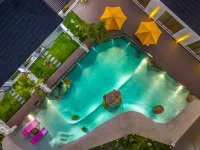 Manye Leisure House · Private Hot Spring Vacation Stay (OMG Heartbeat Paradise Store) Hotels near Yaolin Wonderland Scenic Area